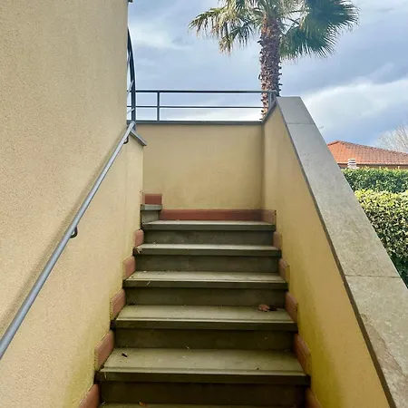 Stylish Beachside Escape In Σπίτι διακοπών *